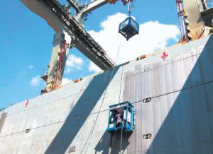 垂直移动式国产精品自在在线午夜免费